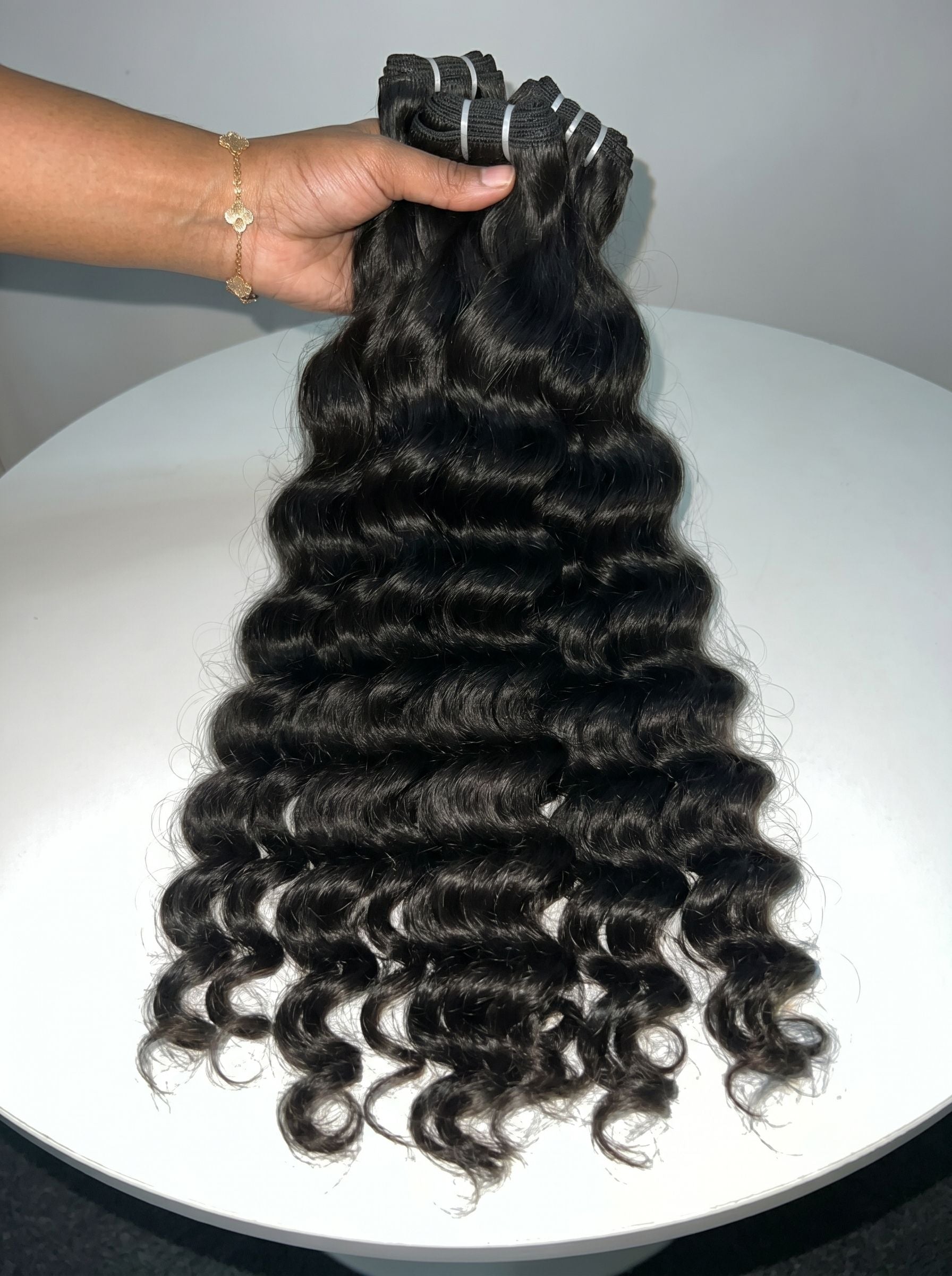 THAI Natural Curly Bundles